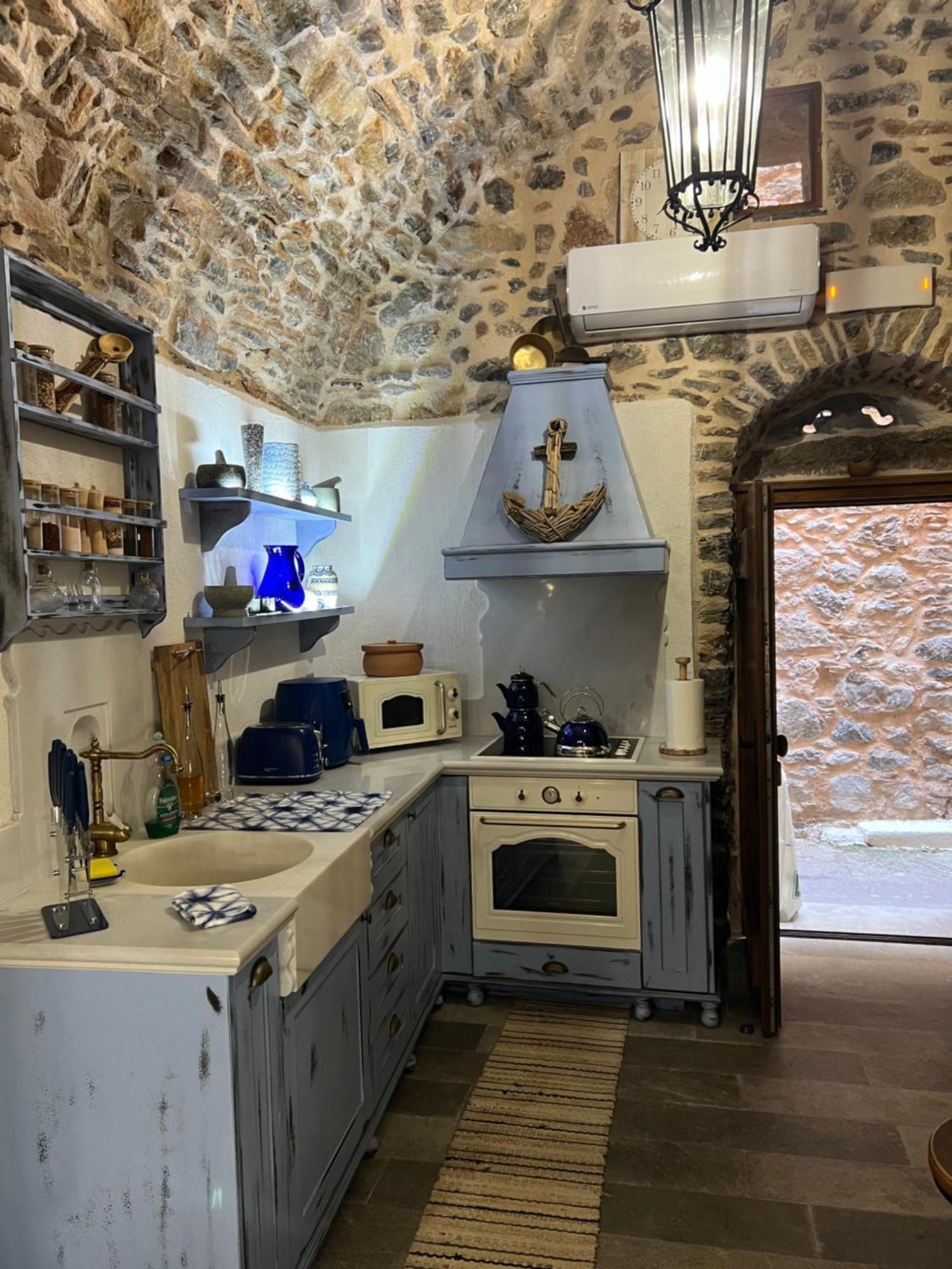 Byzantine Home In The Castle Mestá Extérieur photo